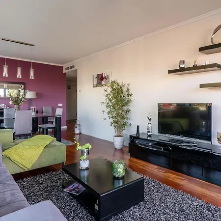 Ferienwohnung Fuer 2 Personen Ca 75 Qm In Funchal, Madeira Und Umgebung Apartment *