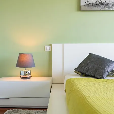 Apartment Ferienwohnung Fuer 2 Personen Ca 75 Qm In Funchal, Madeira Und Umgebung *